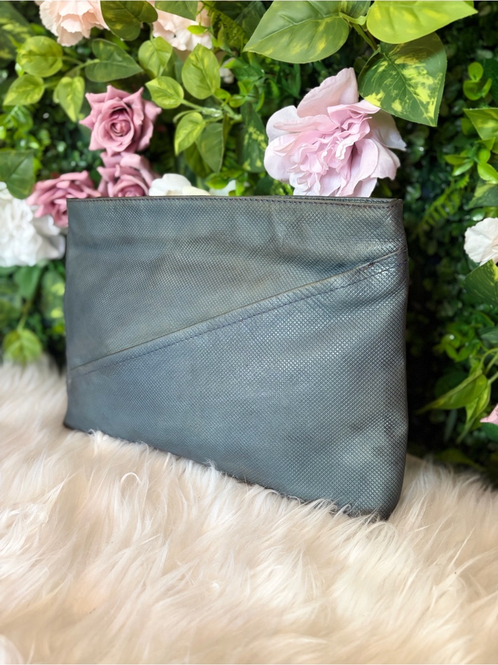 Vintage Bottega Veneta Convertible Clutch/Shoulder Pouch Marco Polo Collection